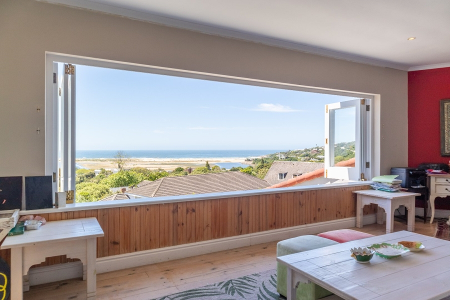 4 Bedroom Property for Sale in Plettenberg Bay Central Western Cape